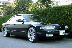 ６５２１さんのセンティア（フロント）