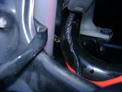 パワステオイルタンク下 アース強化