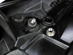 アームのキャップを外す